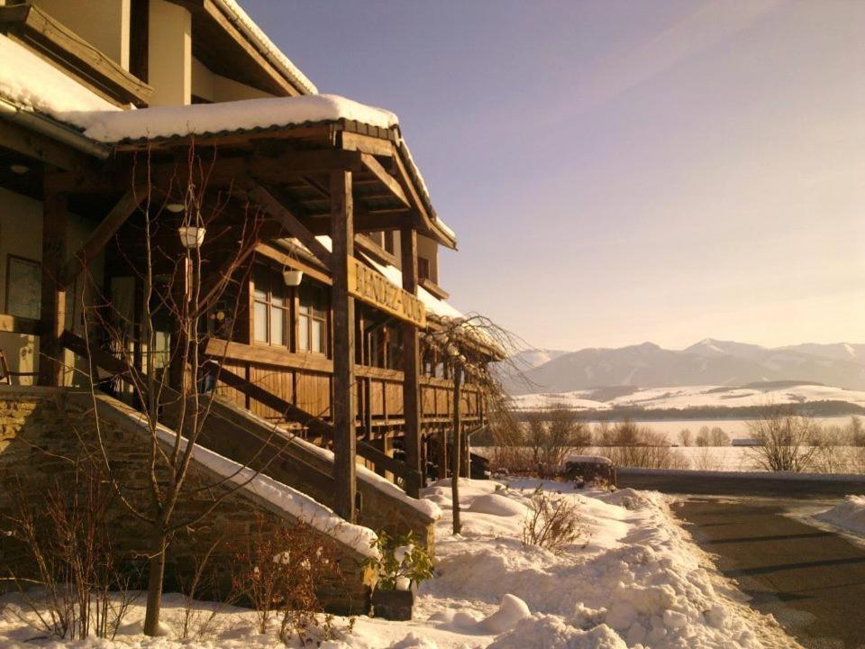 Hotel Rendez Vous Beharovce 외부 사진